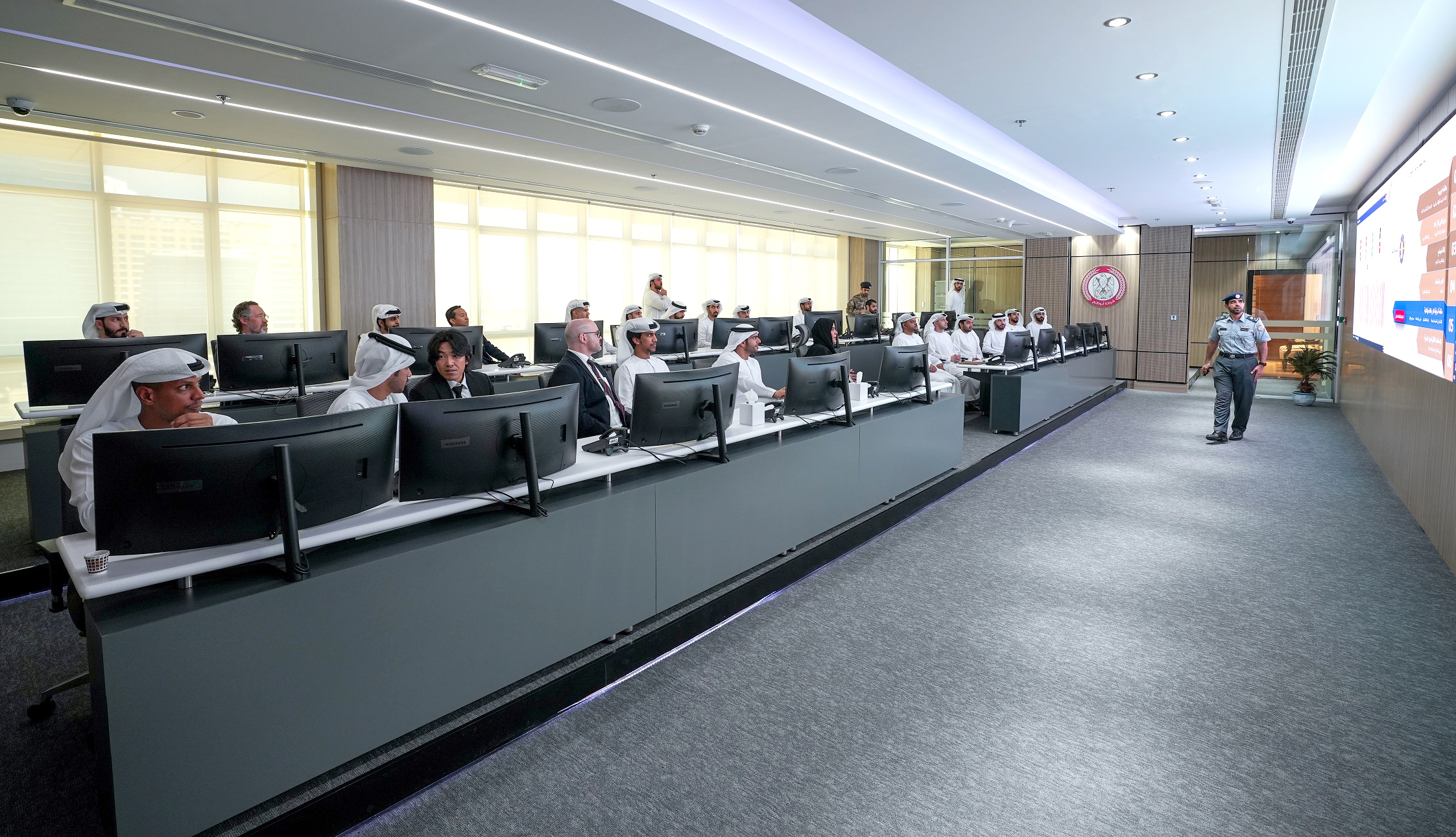 A Delegation from Rabdan Academy Visits the Safe City Centre of Abu Dhabi Police to Review its Accomplishments